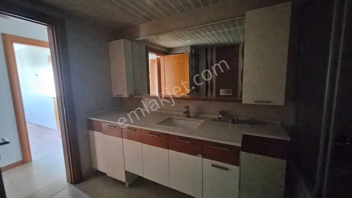 Küçükçekmece Atakent Güneşpark Evlerinde Satılık 4+1 194 M2 Satılık Boş Daire — fotoğraf 23