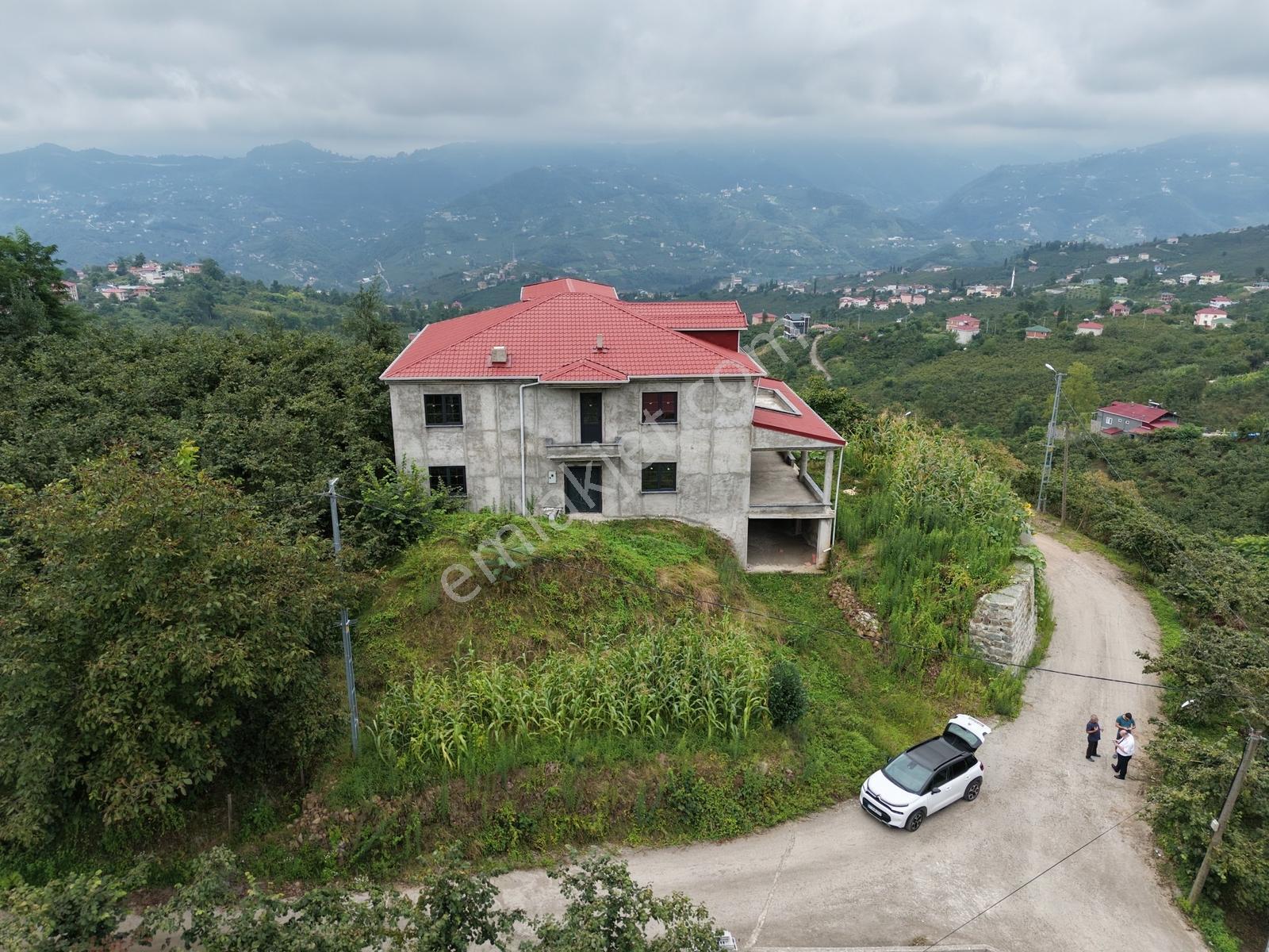 Düzyurtta 2.550 M² Arazi Üzerinde Muhteşem Villa — fotoğraf 7