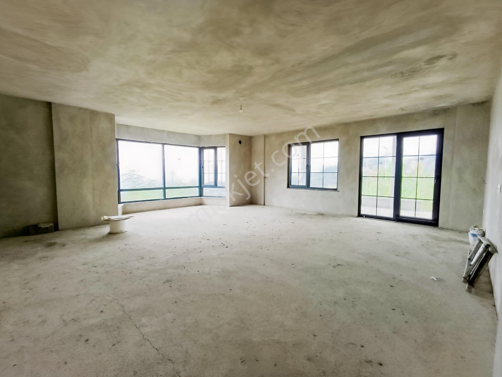 Düzyurtta 2.550 M² Arazi Üzerinde Muhteşem Villa — fotoğraf 11