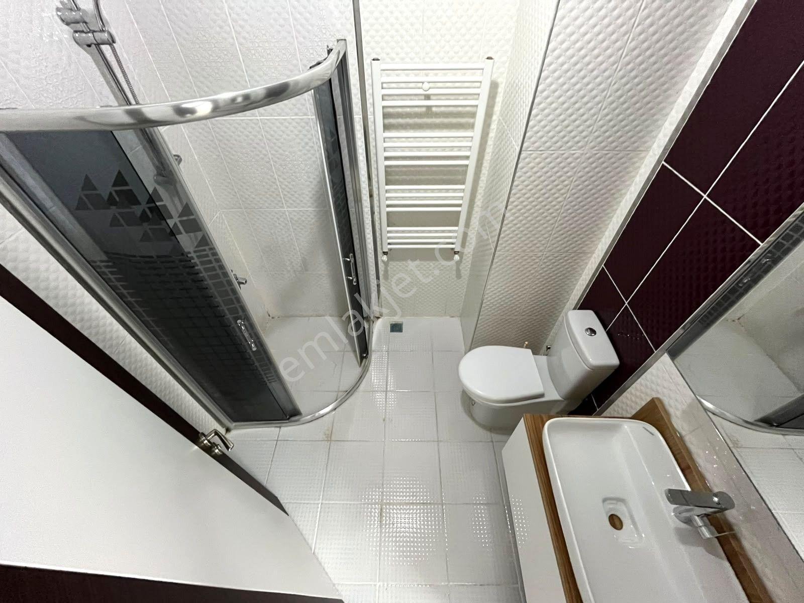 Gümüş'den Akçay'da Ön Cephe Arakat Şık Tasarımlı Kombili 2+1 Daire! — fotoğraf 17