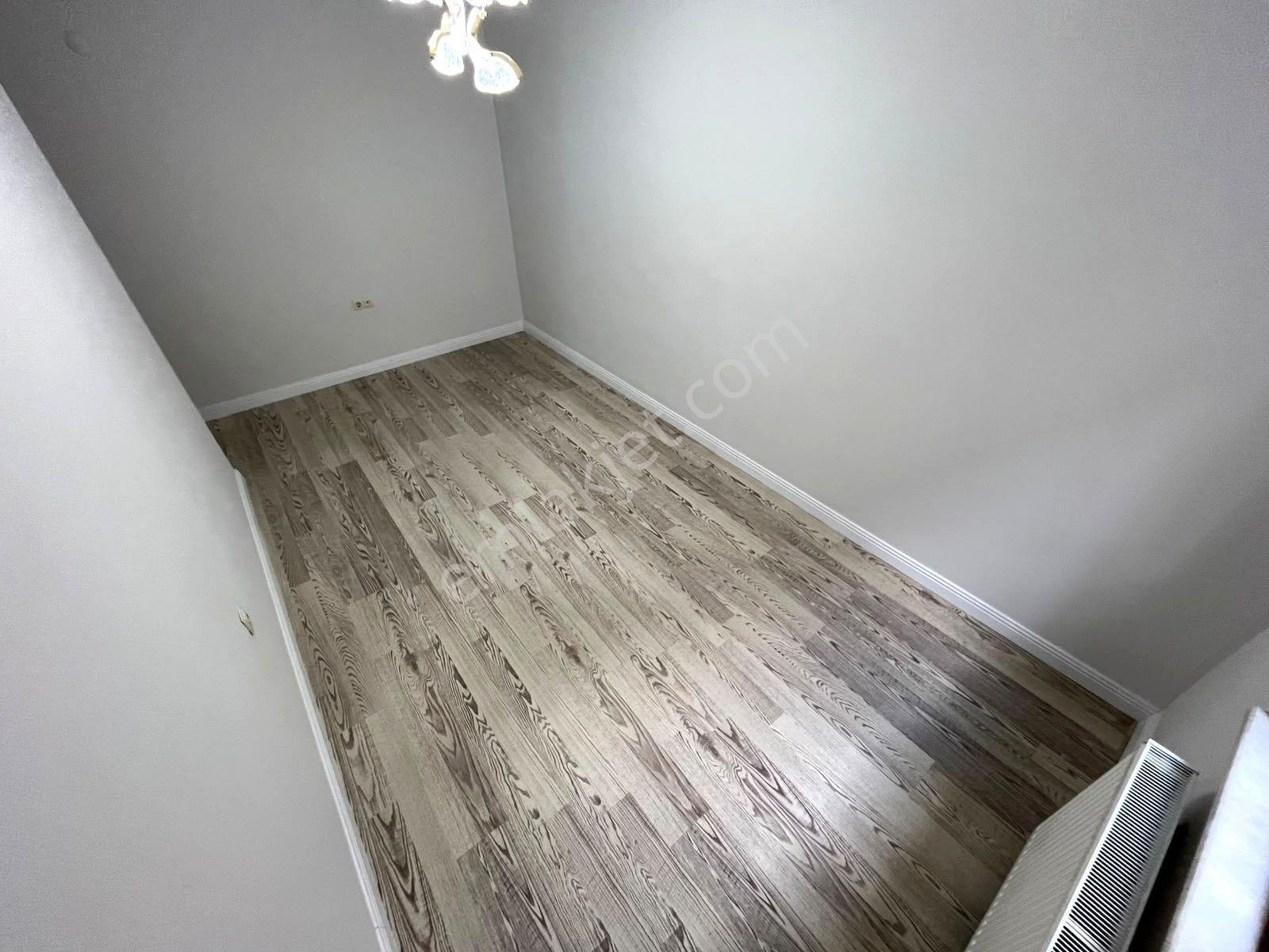 Gümüş'den Akçay'da Ön Cephe Arakat Şık Tasarımlı Kombili 2+1 Daire! — fotoğraf 20