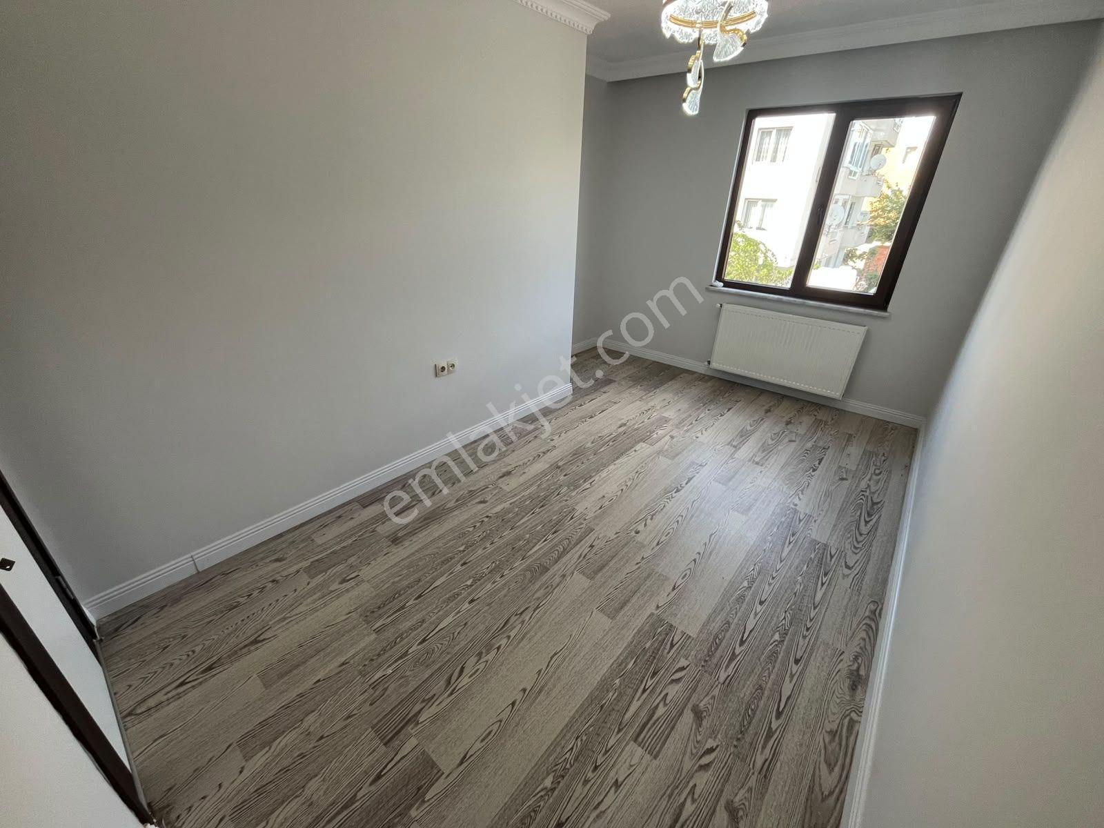 Gümüş'den Akçay'da Ön Cephe Arakat Şık Tasarımlı Kombili 2+1 Daire! — fotoğraf 31