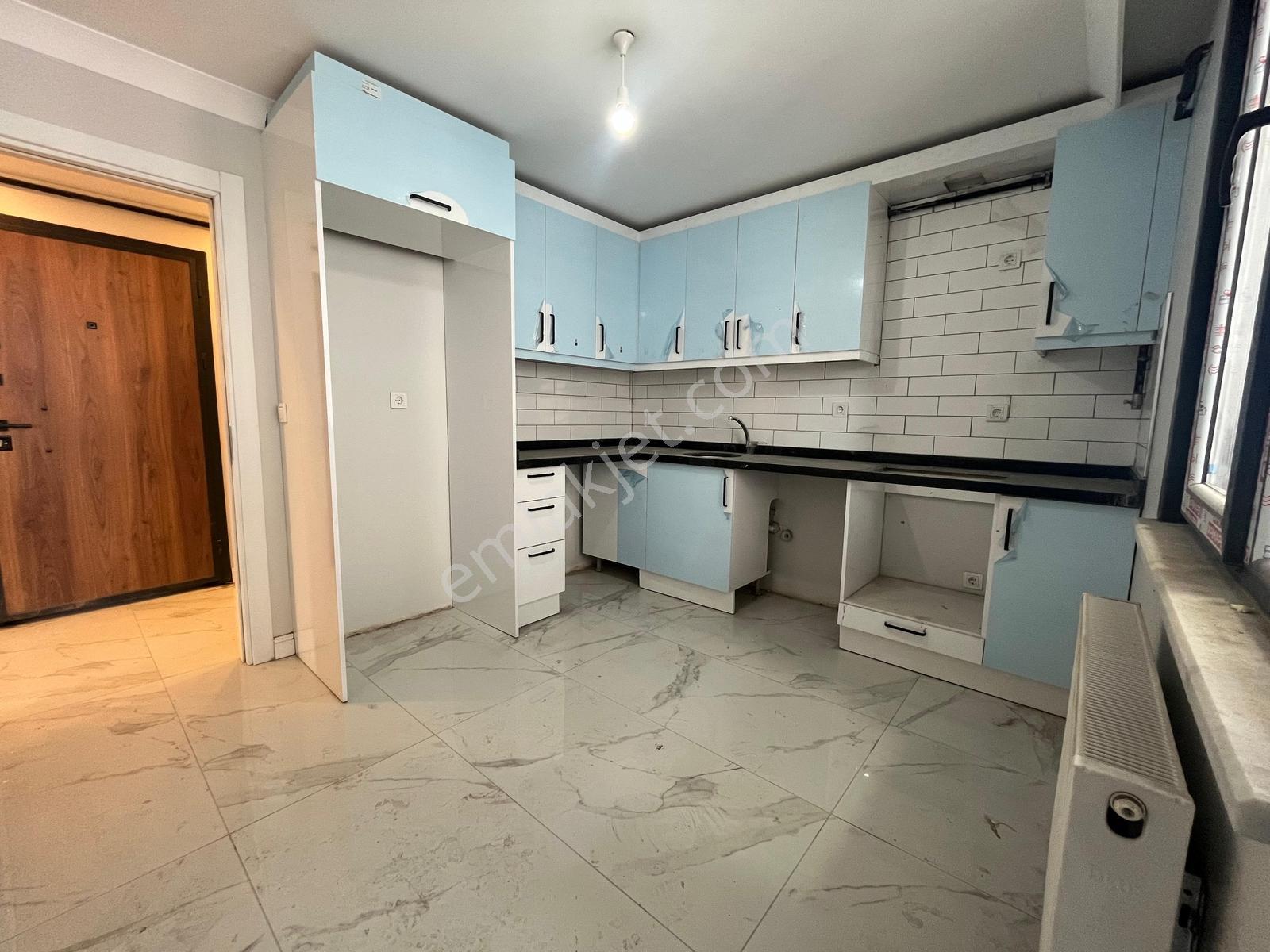 Akşemsettinde Geniş 130 M² Krediye Uygun 3+1 Satılık Daire! — fotoğraf 12