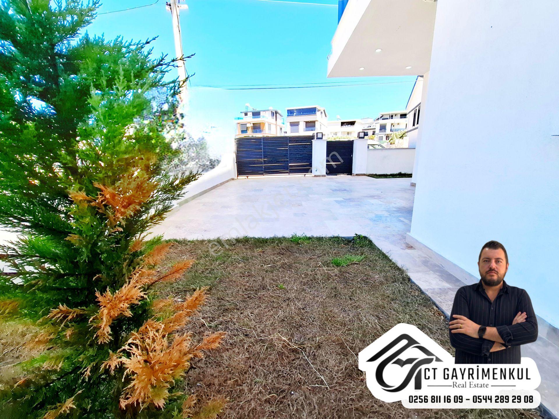 Didim'de Satılık 3+1 Deniz Manzaralı Müstakil Girişli Teraslı Bahçeli Triplex Villa — fotoğraf 6