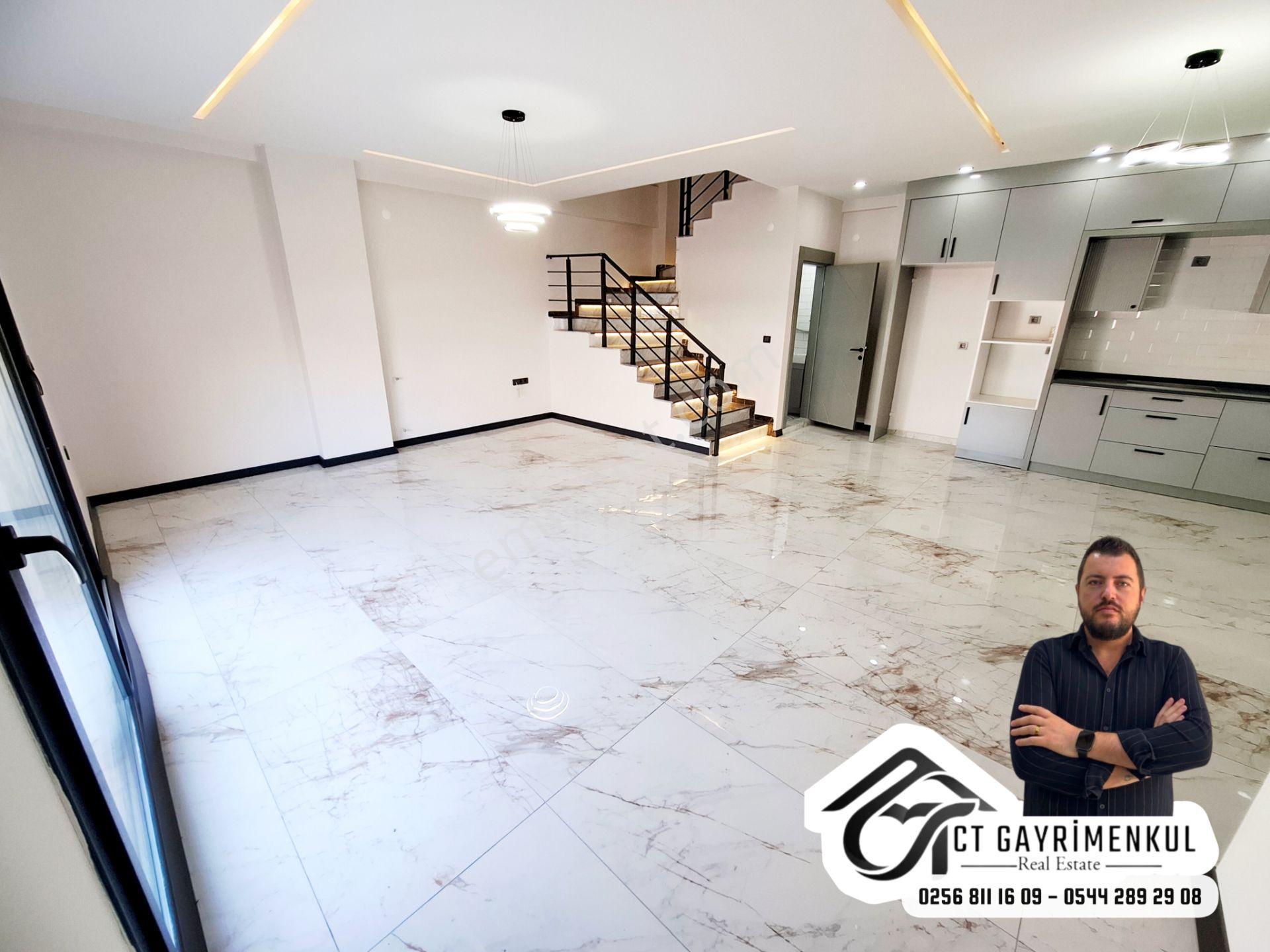 Didim'de Satılık 3+1 Deniz Manzaralı Müstakil Girişli Teraslı Bahçeli Triplex Villa — fotoğraf 7