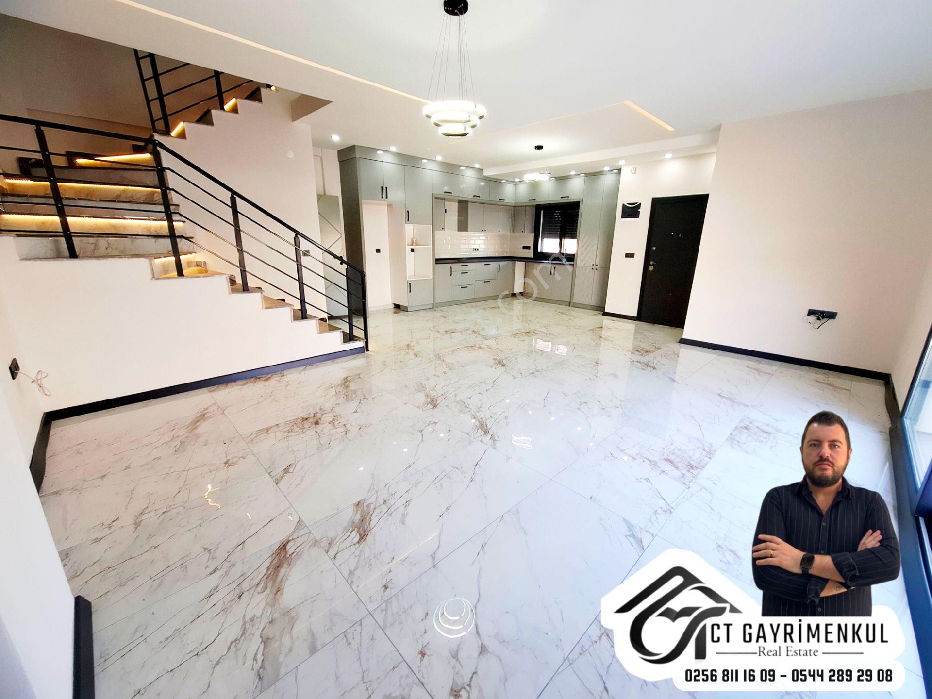 Didim'de Satılık 3+1 Deniz Manzaralı Müstakil Girişli Teraslı Bahçeli Triplex Villa — fotoğraf 8