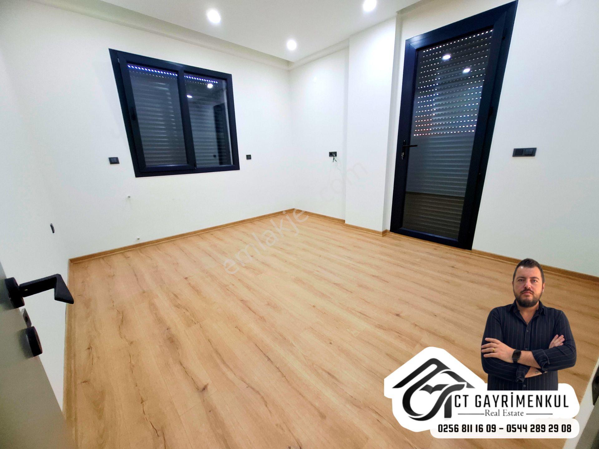 Didim'de Satılık 3+1 Deniz Manzaralı Müstakil Girişli Teraslı Bahçeli Triplex Villa — fotoğraf 19