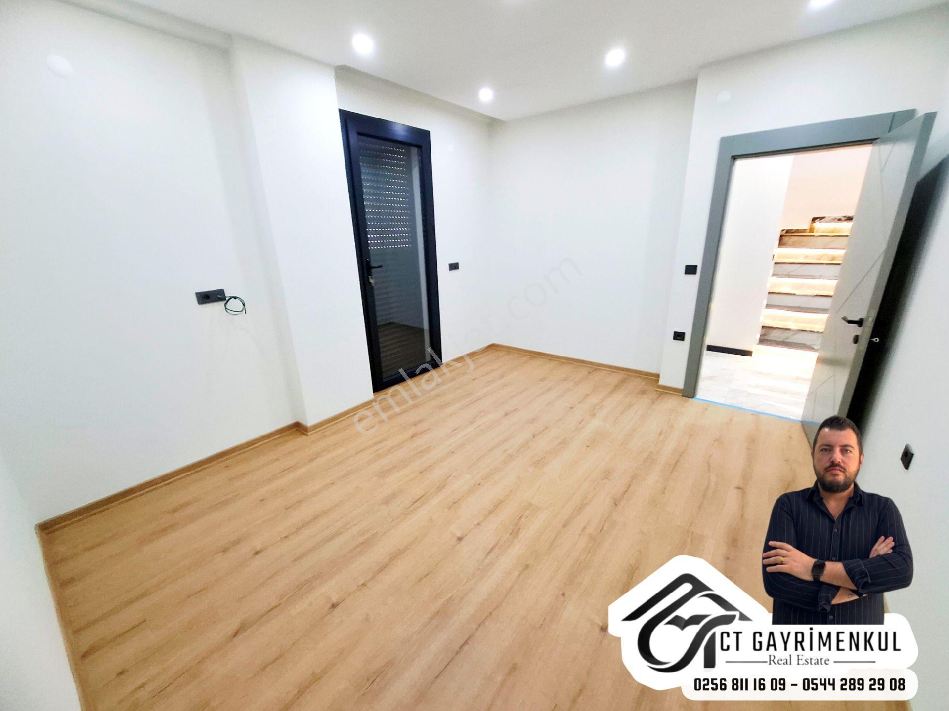 Didim'de Satılık 3+1 Deniz Manzaralı Müstakil Girişli Teraslı Bahçeli Triplex Villa — fotoğraf 20