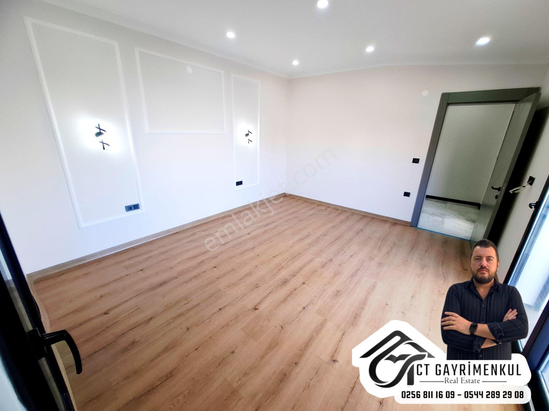 Didim'de Satılık 3+1 Deniz Manzaralı Müstakil Girişli Teraslı Bahçeli Triplex Villa — fotoğraf 26