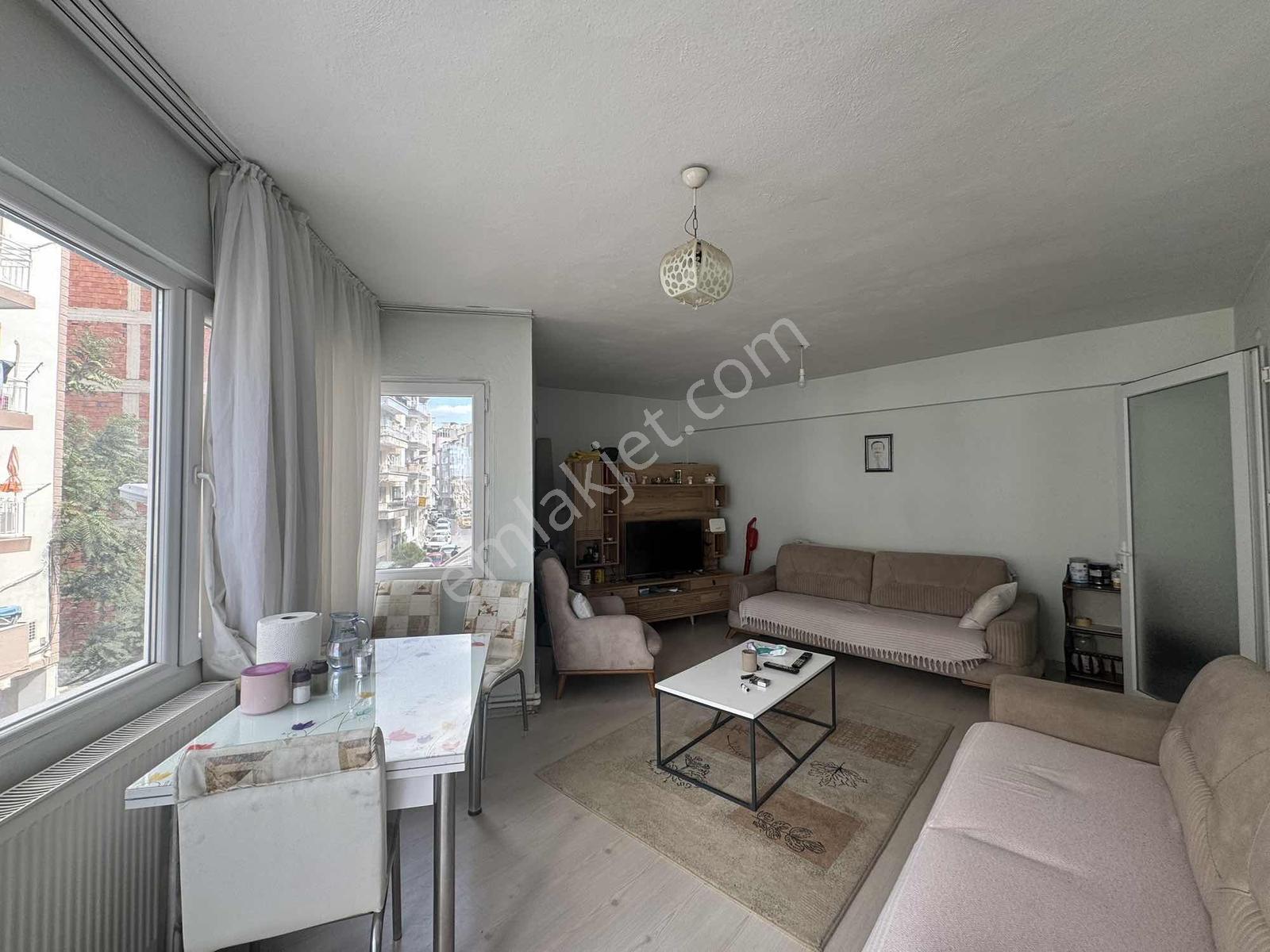 Msg'den Halil Rıfat Paşa Cadde Üzerinde Arakat Ve Doğalgazlı 3+1 — fotoğraf 9
