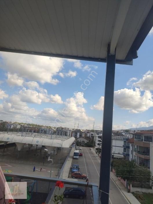 Yeşilyurt Mahallesi Pazaryeri Karşısında Satılık Daire 3+1 — fotoğraf 13