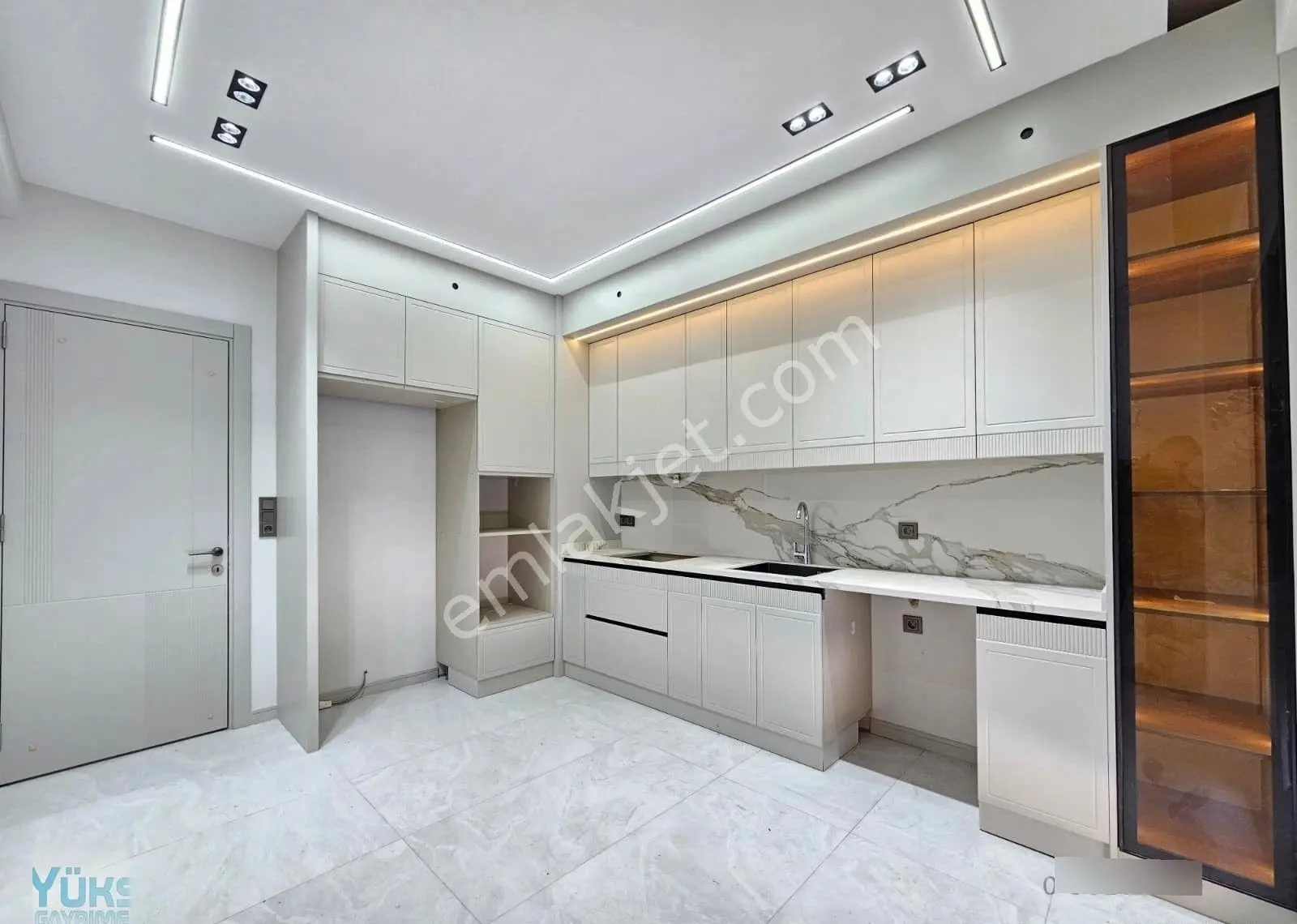 Denizli Şemikler De 2+1 120 M2 Cadde Üzeri Mükemmel Konumda Lüks Daire