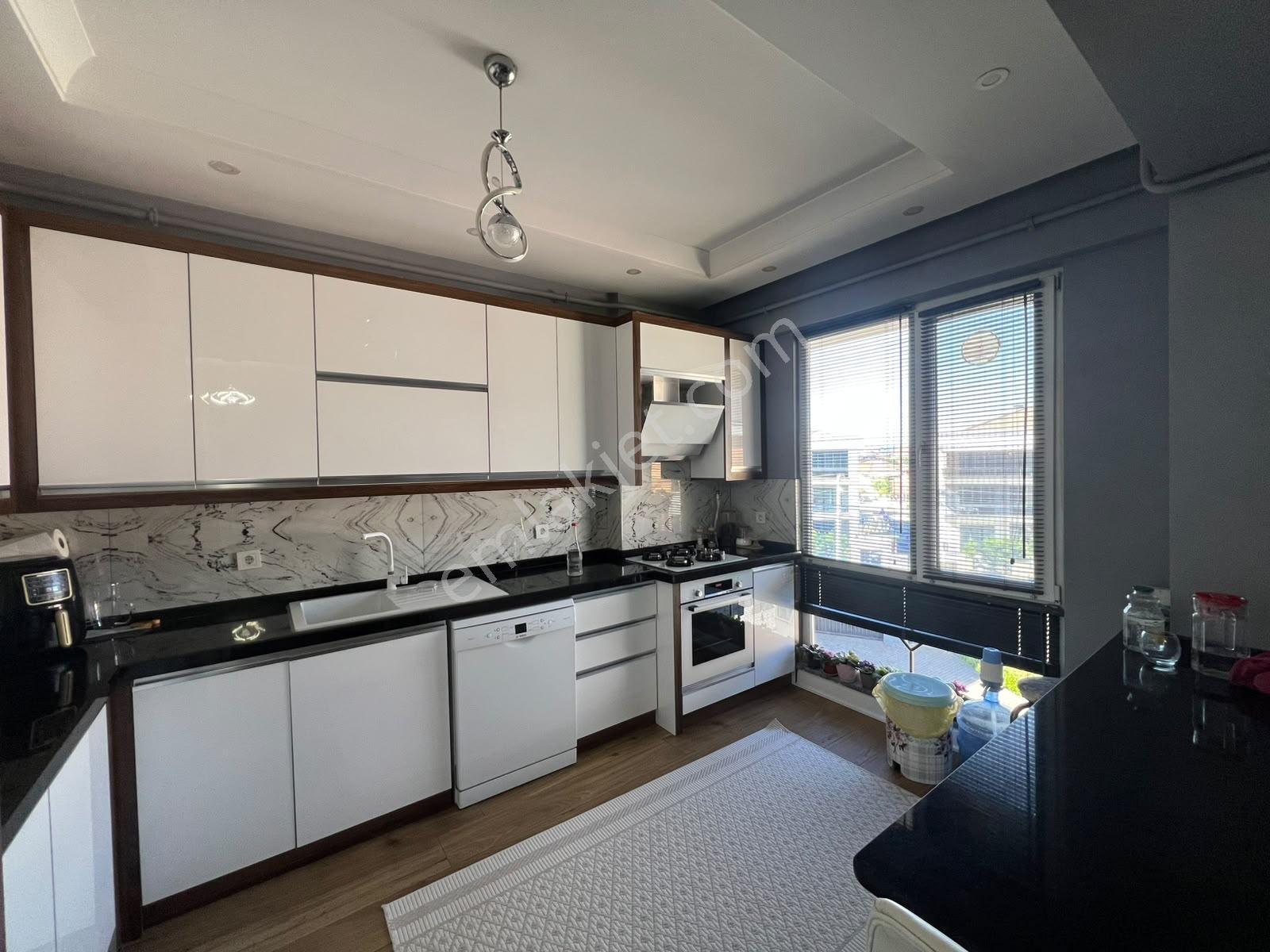 Yeni Stad Karşısı 4+1 Lüx Dubleks Teraslı Daire — fotoğraf 6