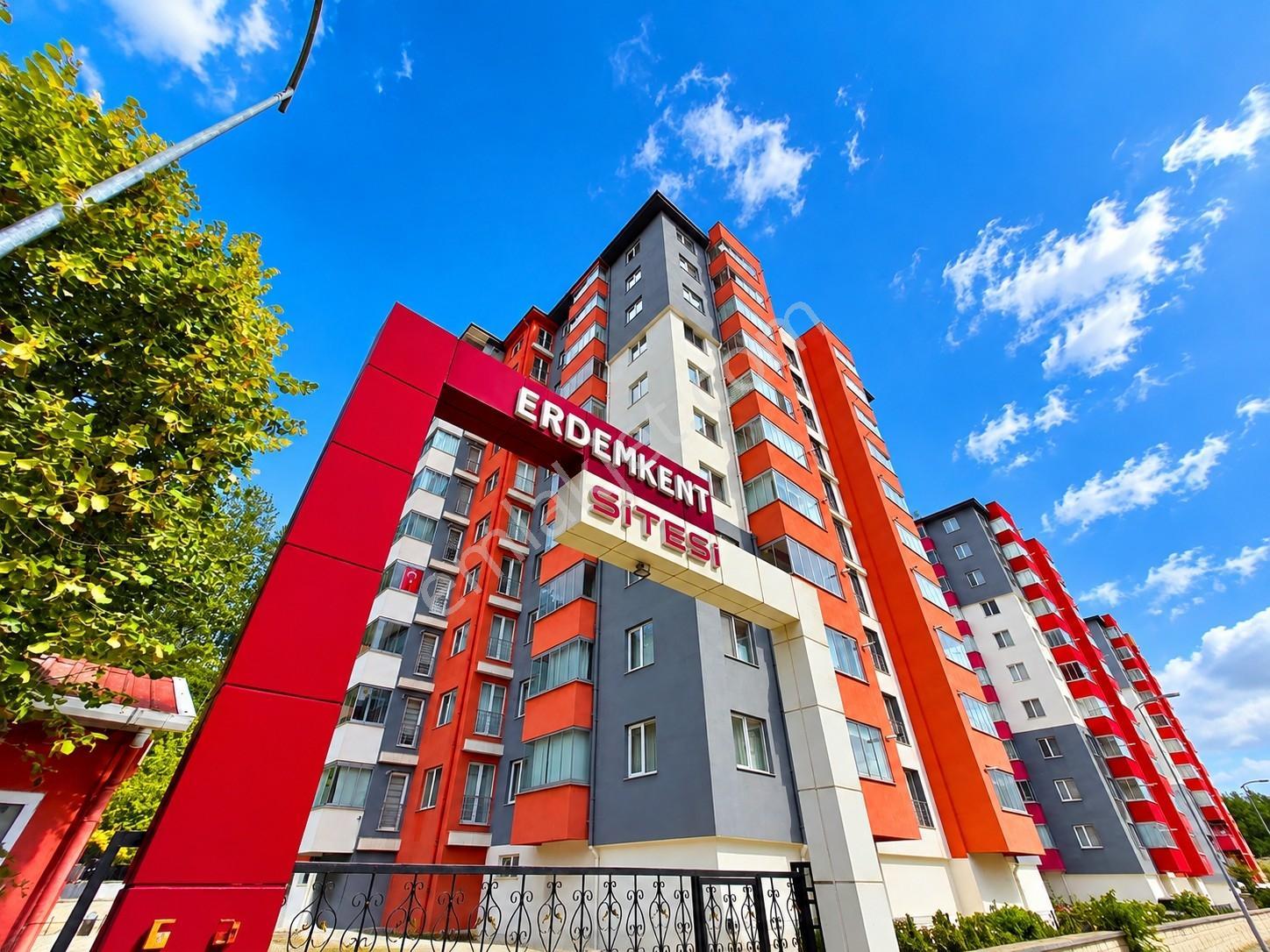 Garanti Emlak'tan - En Nezih Konumda - 3+1 Masrafsız Daire — fotoğraf 4