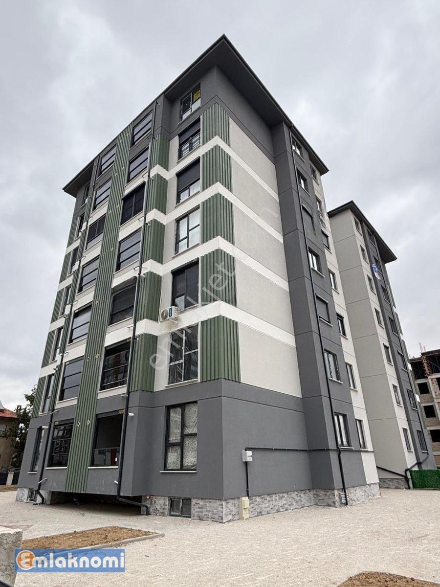 Emlaknomi'Den Çeltek Mahallesi’Nde 3+1 Ara Kat Satılık Daire