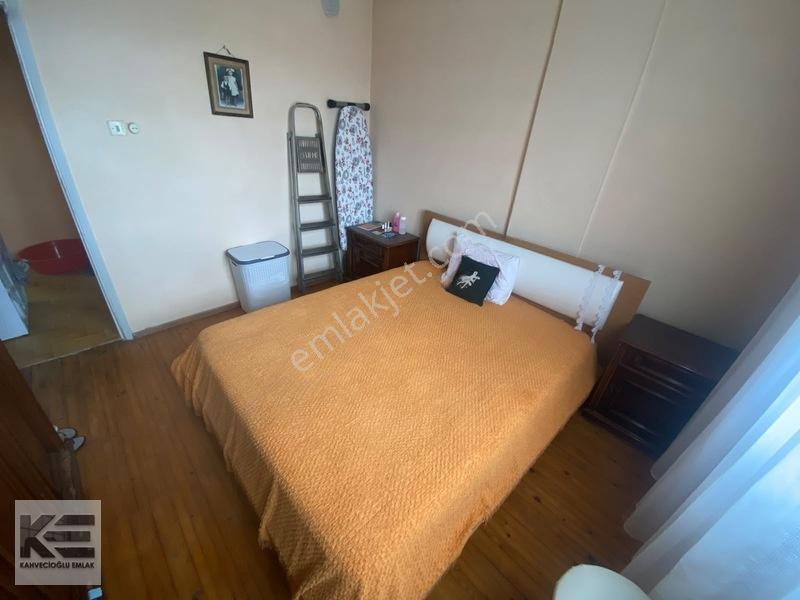 Kahvecioğlu Emlak'tan Tabakhane Mah.satılık Arakat 2+1 Daire — fotoğraf 9