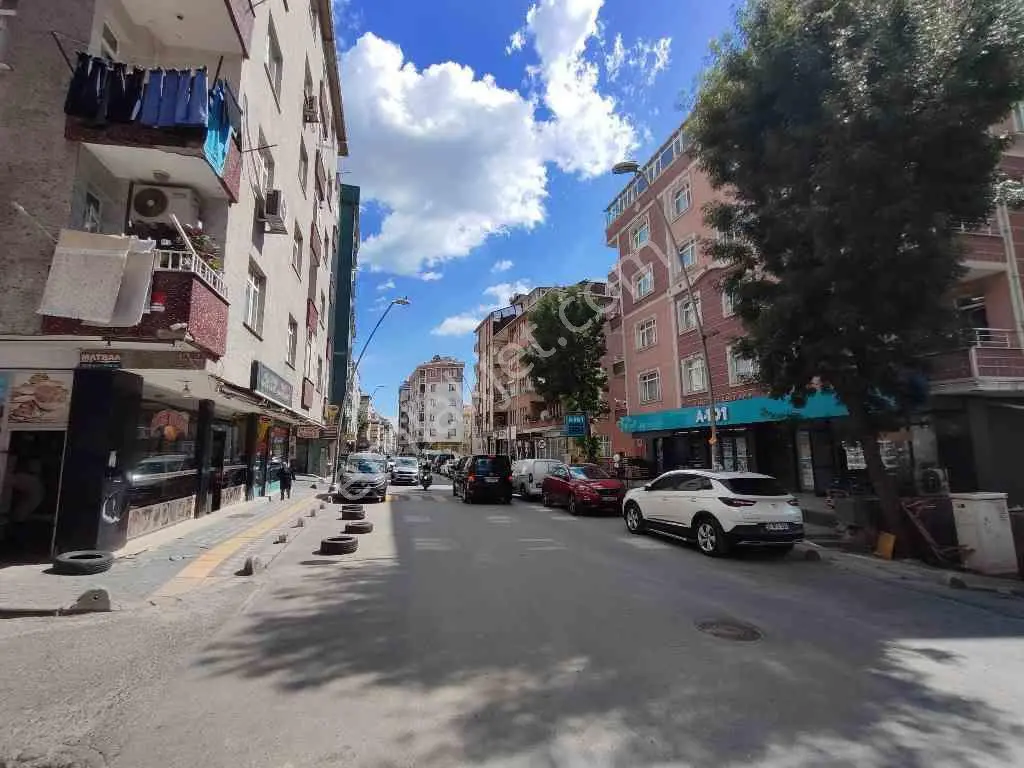 Bahçelievler Hürriyet Mahallesi'nde Yatırımlık Fırsat Daire — fotoğraf 4