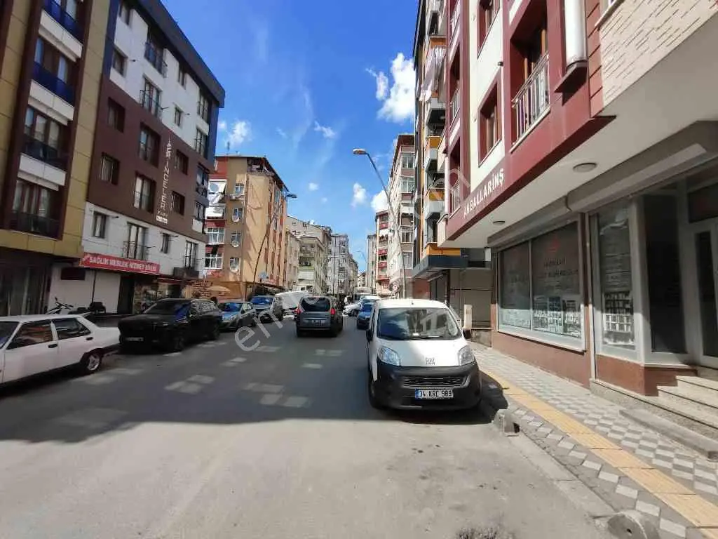 Bahçelievler Hürriyet Mahallesi'nde Yatırımlık Fırsat Daire — fotoğraf 5