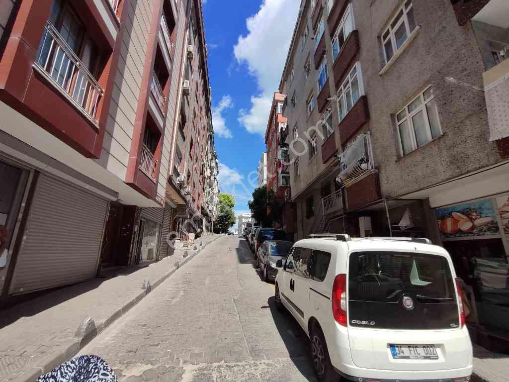 Bahçelievler Hürriyet Mahallesi'nde Yatırımlık Fırsat Daire — fotoğraf 6