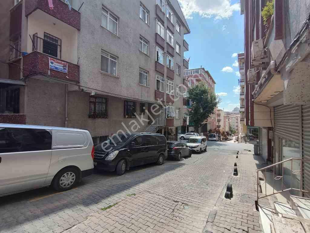 Bahçelievler Hürriyet Mahallesi'nde Yatırımlık Fırsat Daire — fotoğraf 7