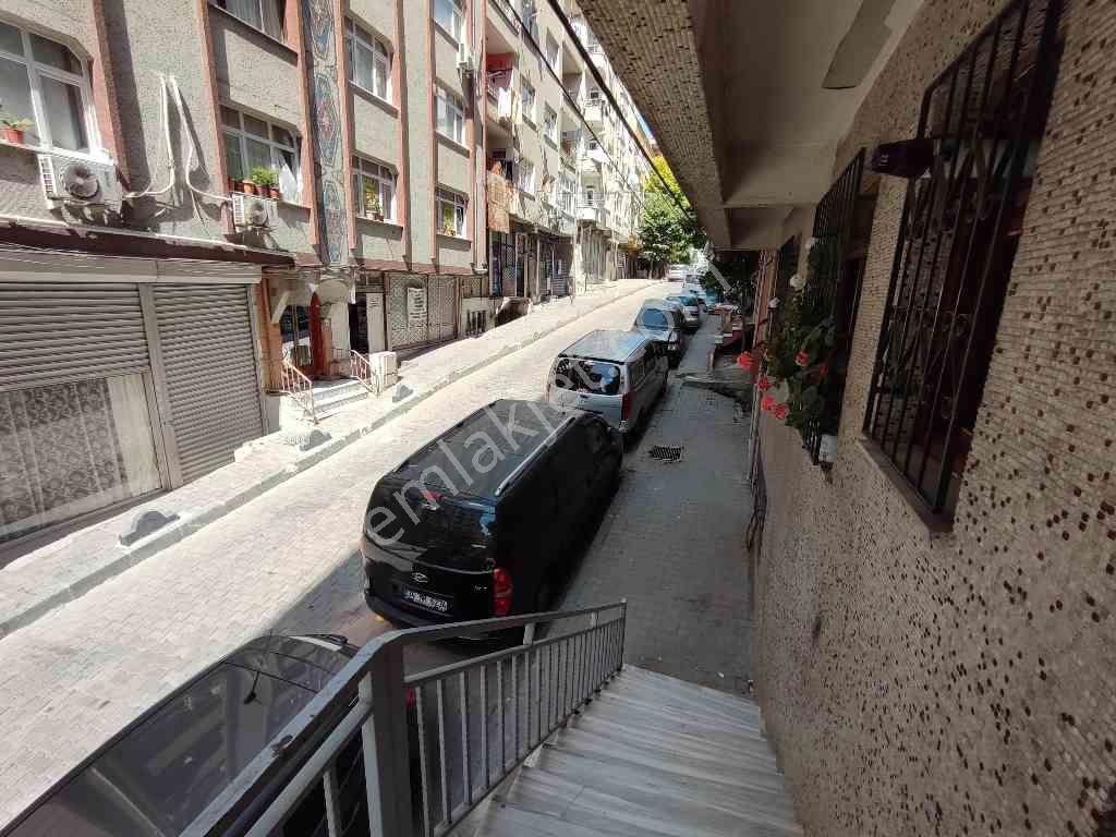 Bahçelievler Hürriyet Mahallesi'nde Yatırımlık Fırsat Daire — fotoğraf 9