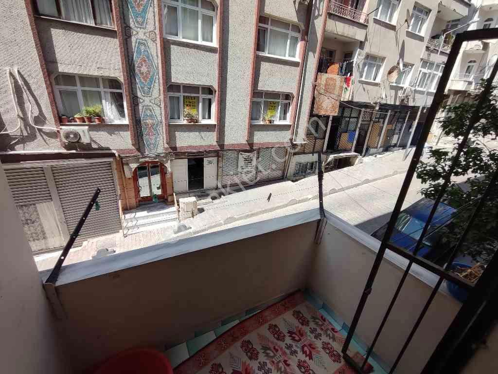 Bahçelievler Hürriyet Mahallesi'nde Yatırımlık Fırsat Daire — fotoğraf 18