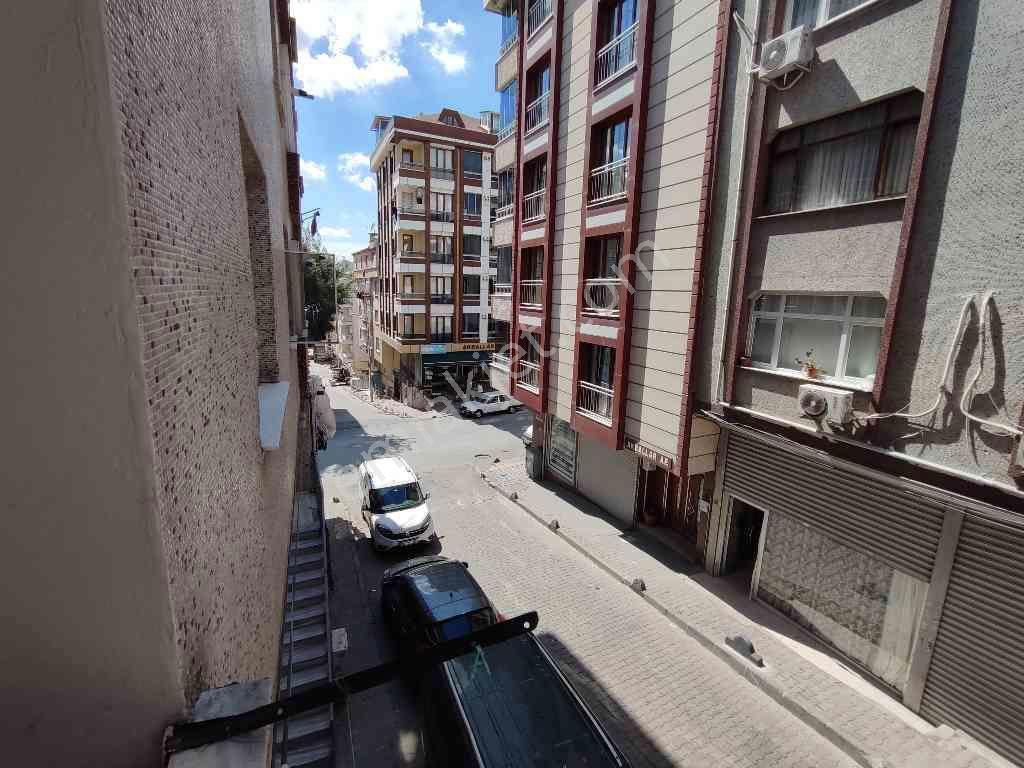Bahçelievler Hürriyet Mahallesi'nde Yatırımlık Fırsat Daire — fotoğraf 19