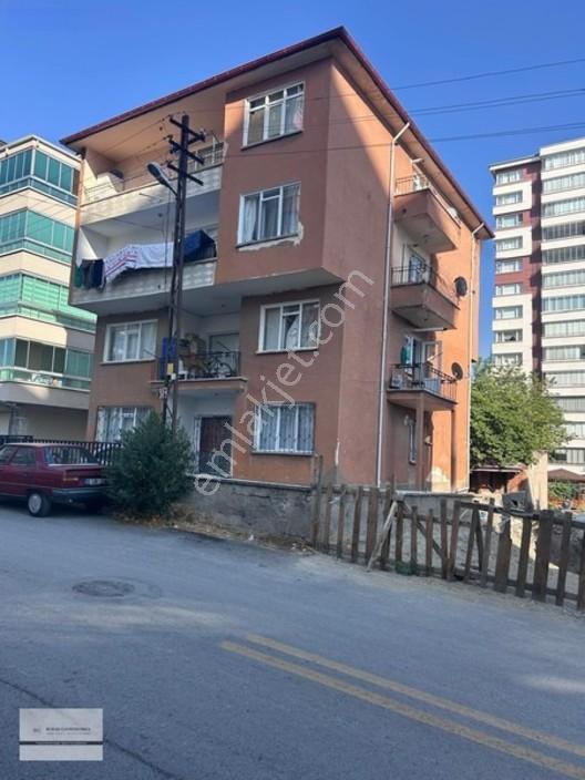 Mükemmel Lokasyon Komple Satılık Bina
