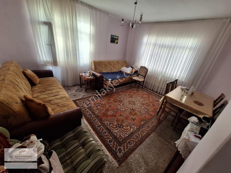 Mükemmel Lokasyon Komple Satılık Bina — fotoğraf 24