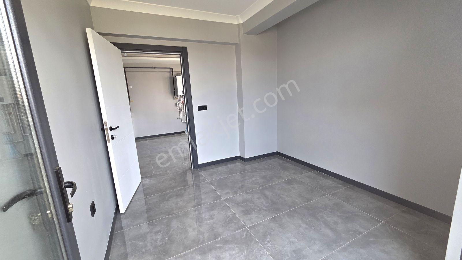 Keşan Yeni Mah.'de Kombi+ankastre+cam Balkon Dahil Satılık 1+1 — fotoğraf 7