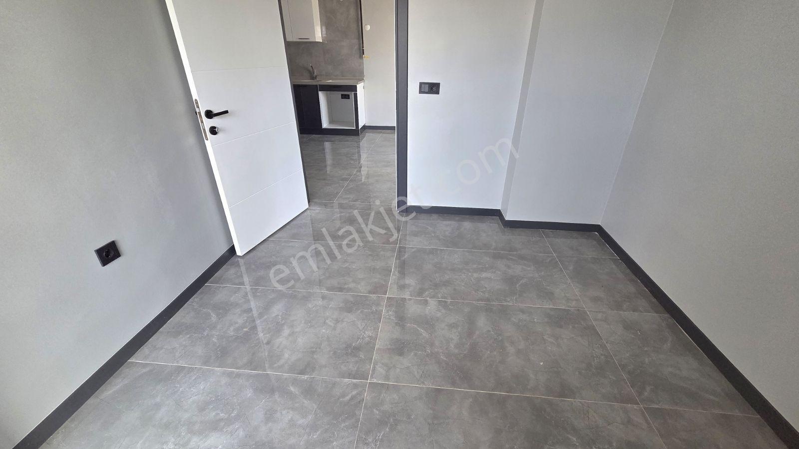 Keşan Yeni Mah.'de Kombi+ankastre+cam Balkon Dahil Satılık 1+1 — fotoğraf 9