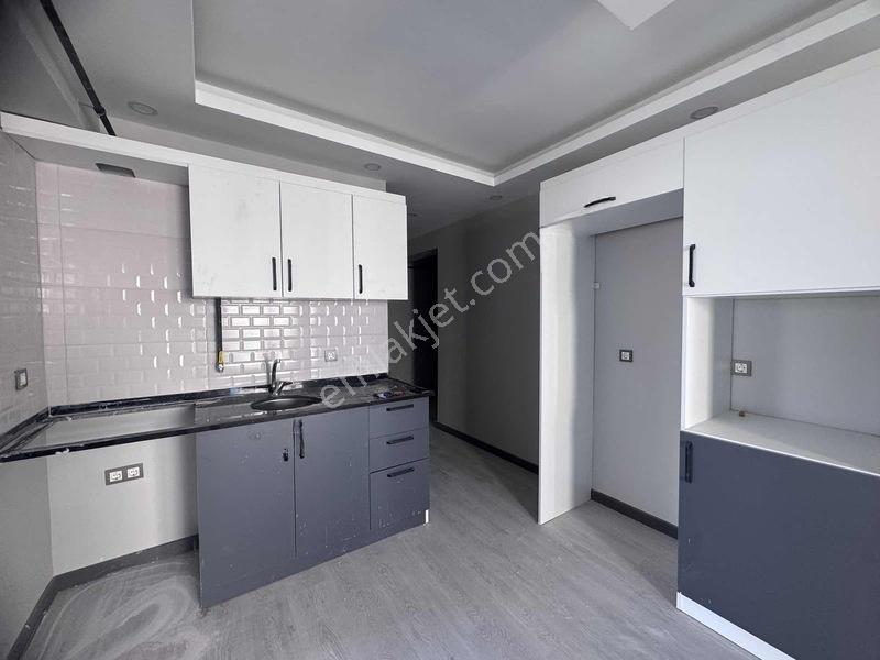Tema Emlaktan Altınova Mah Sıfır Arakat 2+0 Satılık Daire — fotoğraf 13