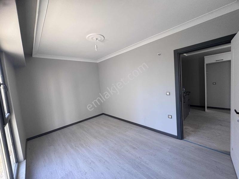 Tema Emlaktan Altınova Mah Sıfır Arakat 2+0 Satılık Daire — fotoğraf 27