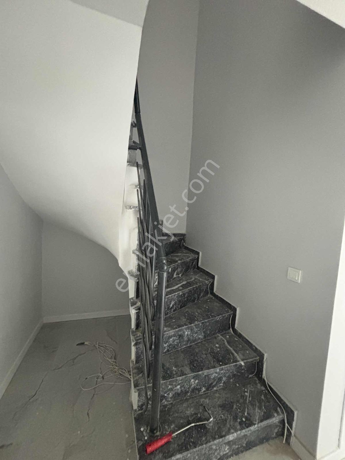Gebze Adem Yavuz Mahallesin De 5+1 Satılık Dublex Daire — fotoğraf 13