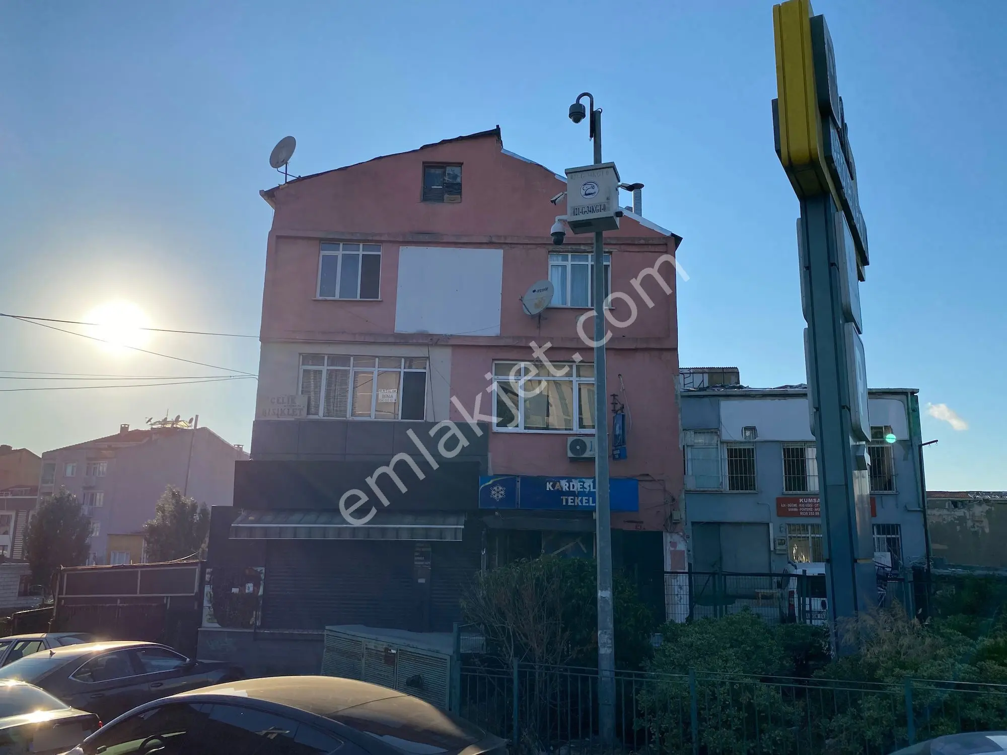 Kağıthane Gürsel Mahallesi’nde Proje Potansiyeli Yüksek 225 M² Arsa Üzerinde Komple Satılık Bina — fotoğraf 3