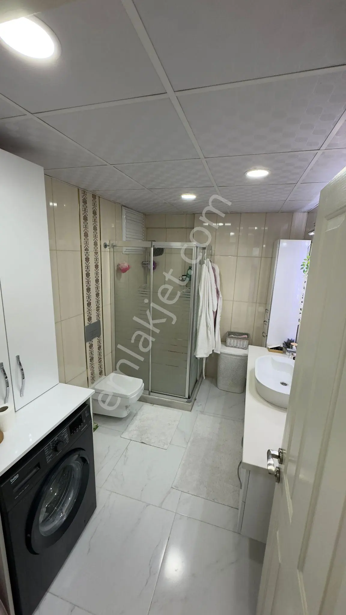 3+1barajyolu 15-14katı Blv Üzeri 11-15yaş Hasarsız 2banyo 210m2 Dgaz Kap.mutfak A.k Otopark Full+ful — fotoğraf 16