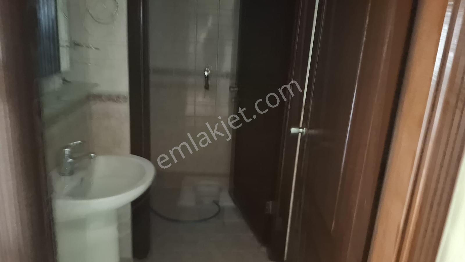 Keçiören Yayla Mah. Çavuşoğlu Sitesinde 4+1 Ön Cephe Satılık — fotoğraf 25