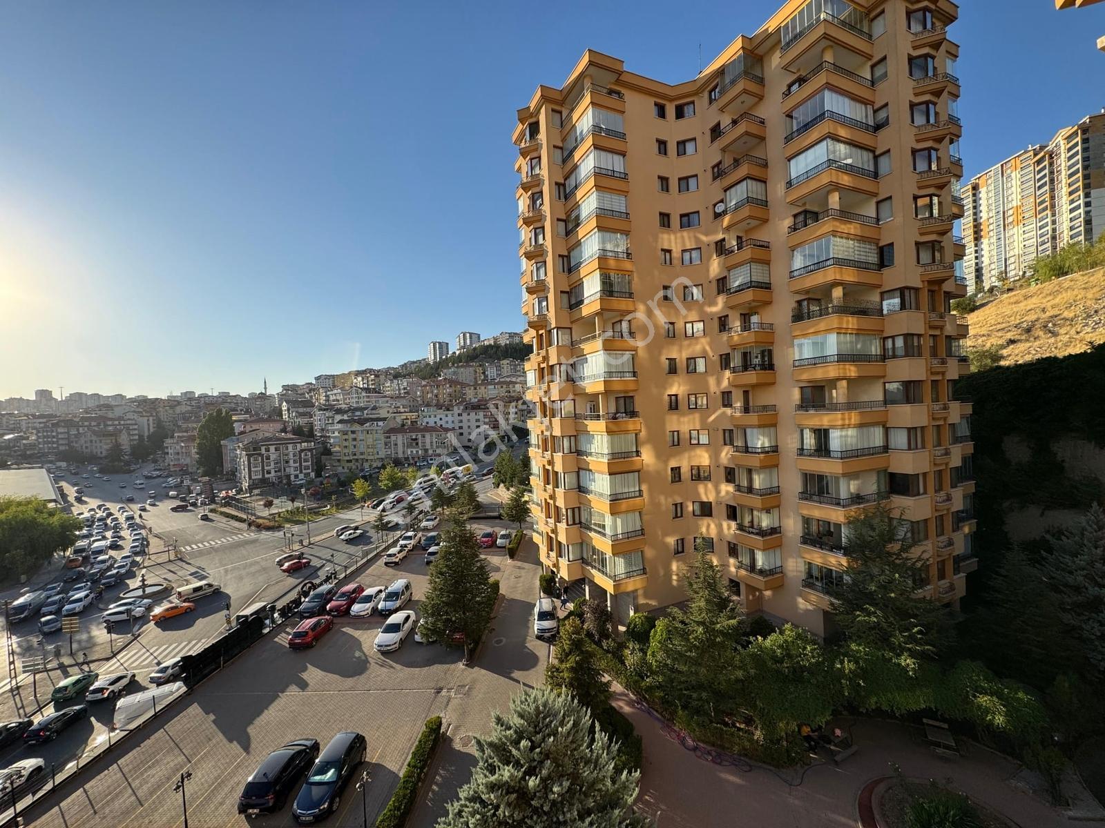 Keçiören Yayla Mah. Çavuşoğlu Sitesinde 4+1 Ön Cephe Satılık — fotoğraf 33