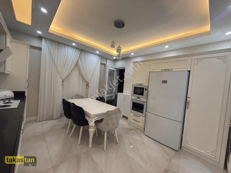 Fıstıklık Merkezi Konumlu 3+1 Ara Kat Masrafsız Daire — fotoğraf 6