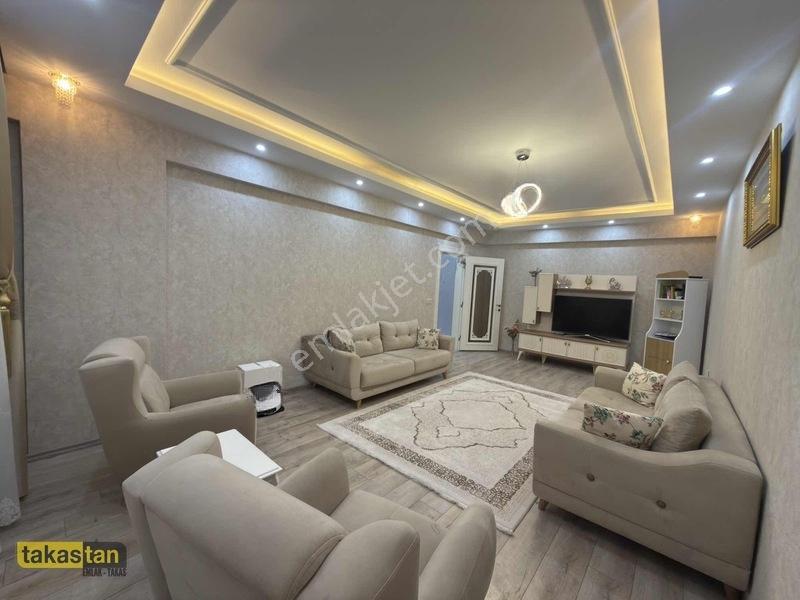 Fıstıklık Merkezi Konumlu 3+1 Ara Kat Masrafsız Daire — fotoğraf 9