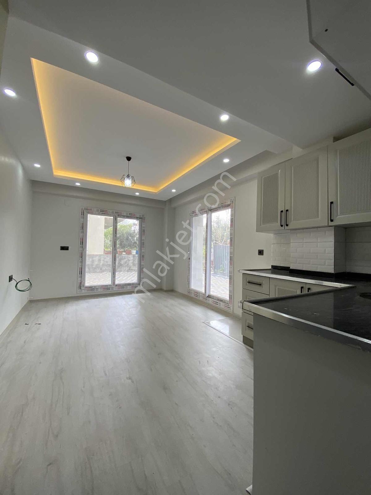 Yılmaz'dan İncırlık Yenımahalle'de Satılık 1+1 Girişkat E5yakın — fotoğraf 15