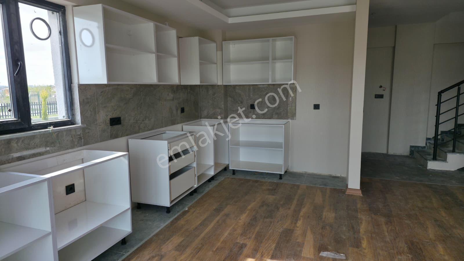 Lalahan' Da Konfor Ve Prestij Bir Arada! 3+1 Bahçeli Lüks Villa — fotoğraf 5