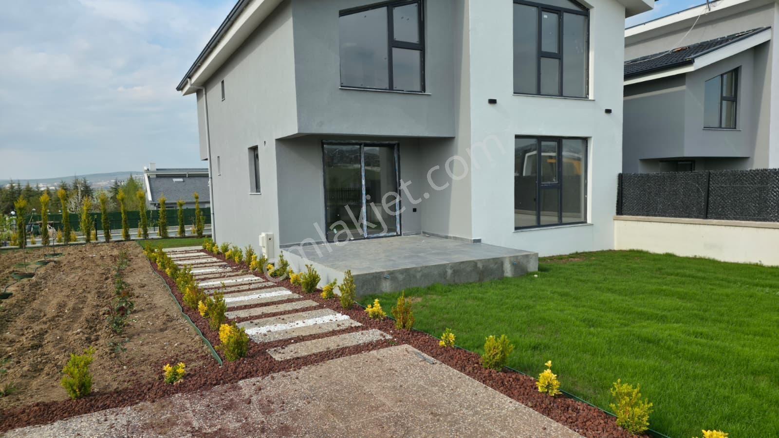Lalahan' Da Konfor Ve Prestij Bir Arada! 3+1 Bahçeli Lüks Villa — fotoğraf 13