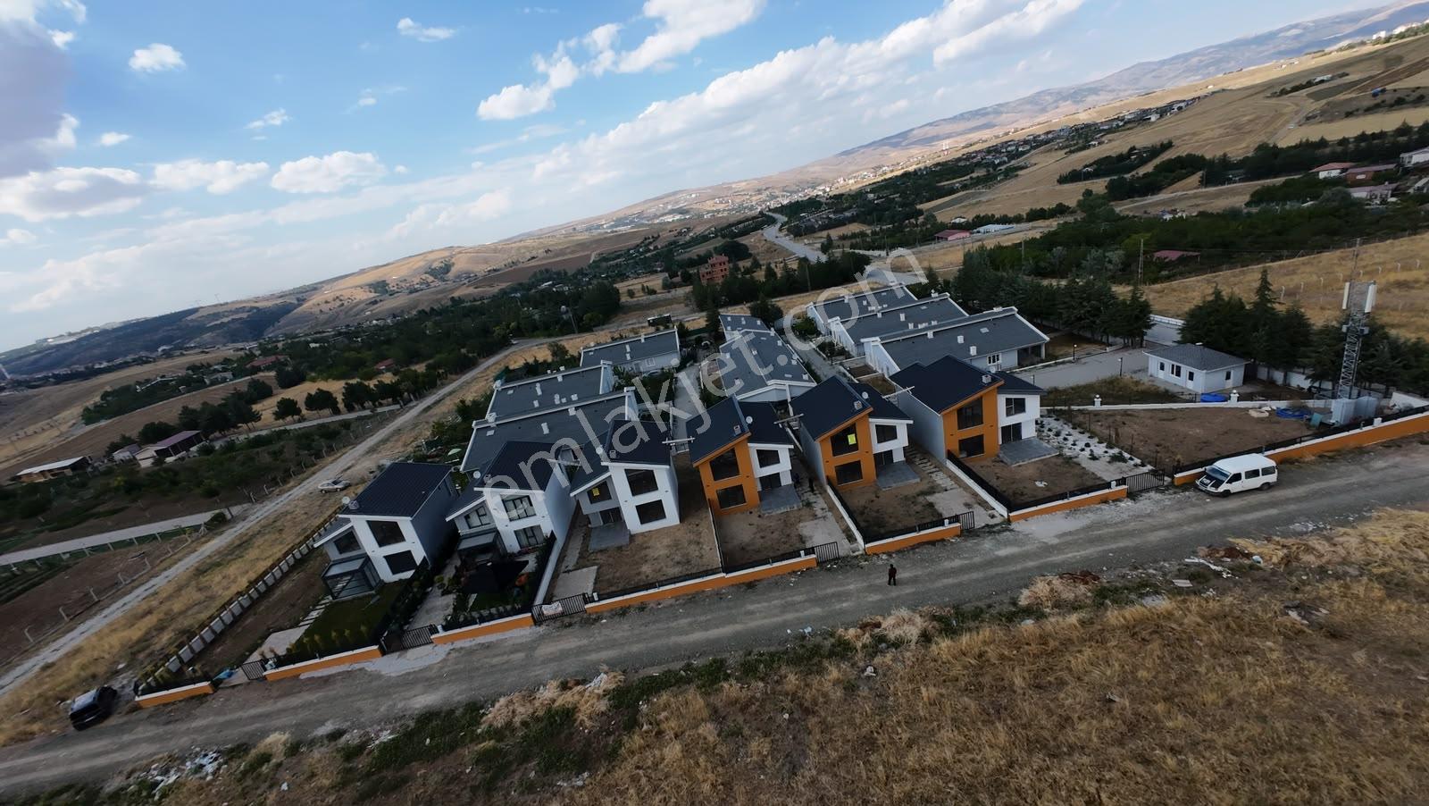 Lalahan' Da Konfor Ve Prestij Bir Arada! 3+1 Bahçeli Lüks Villa — fotoğraf 18
