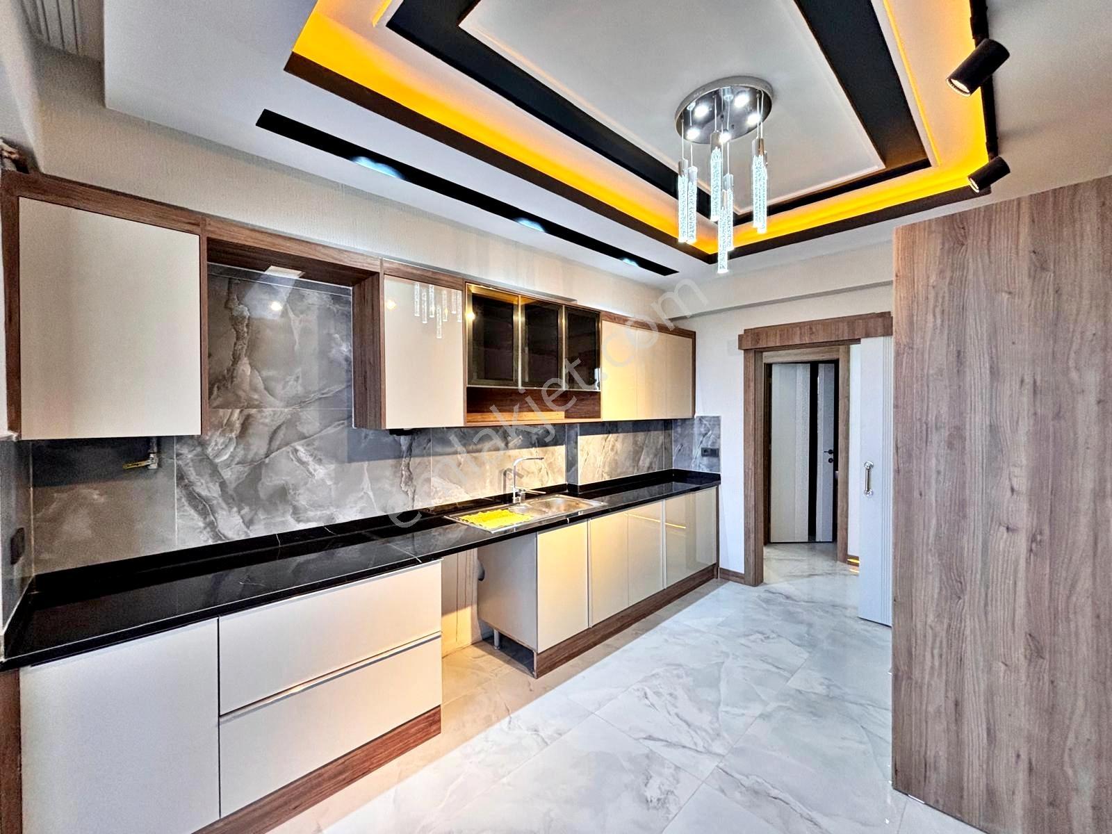 Göktürk'de Modern Ve Şık Yemek Odalı Emsalsiz Ultralüx 2.5+1 — fotoğraf 3