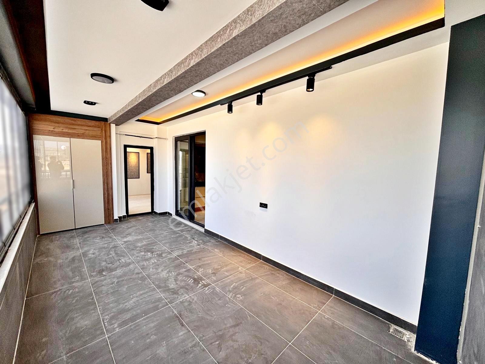 Göktürk'de Modern Ve Şık Yemek Odalı Emsalsiz Ultralüx 2.5+1 — fotoğraf 6