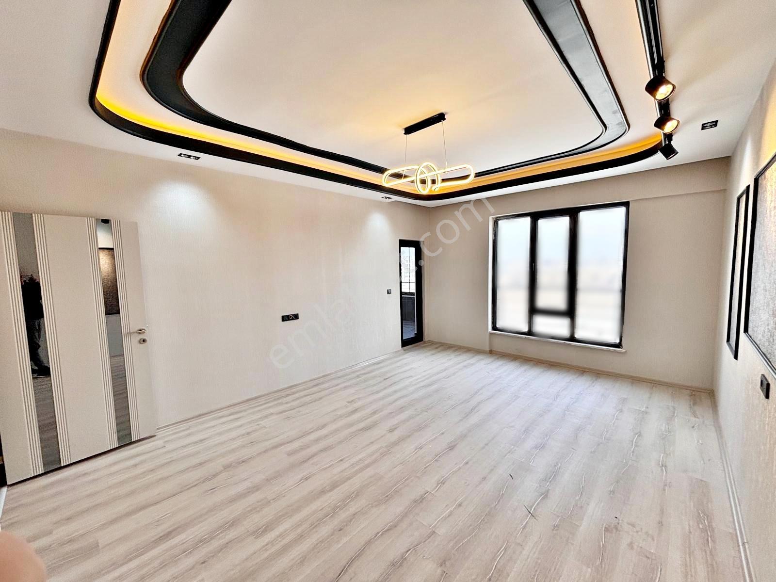 Göktürk'de Modern Ve Şık Yemek Odalı Emsalsiz Ultralüx 2.5+1 — fotoğraf 10