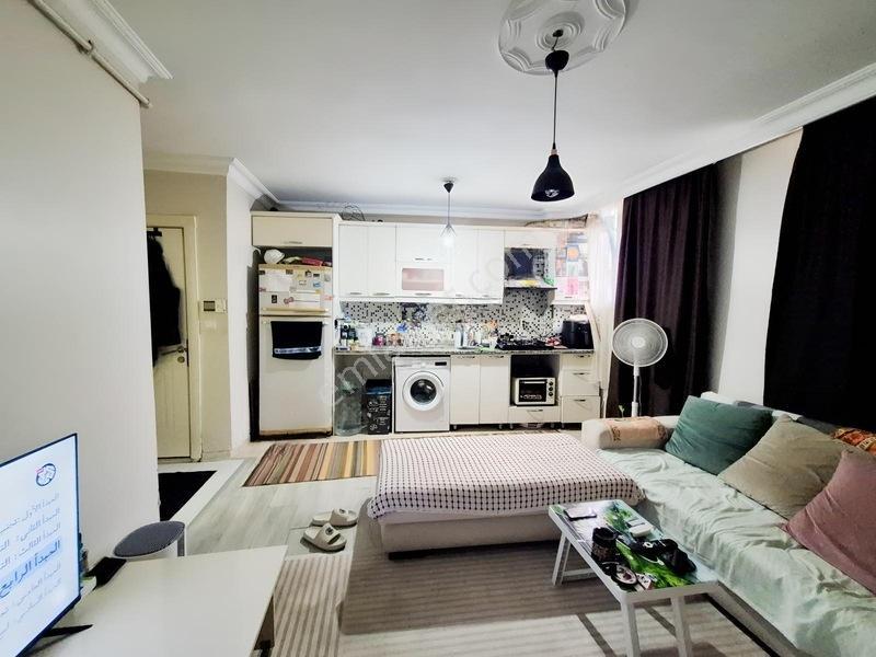 Şişli Ana Caddeye 2dk Balkonlu Saıtlık 1+1 Daire — fotoğraf 13