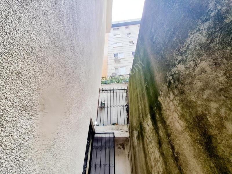 Şişli Ana Caddeye 2dk Balkonlu Saıtlık 1+1 Daire — fotoğraf 26