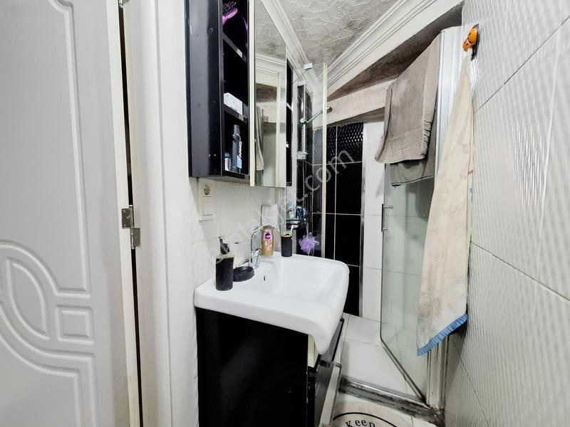 Şişli Ana Caddeye 2dk Balkonlu Saıtlık 1+1 Daire — fotoğraf 28